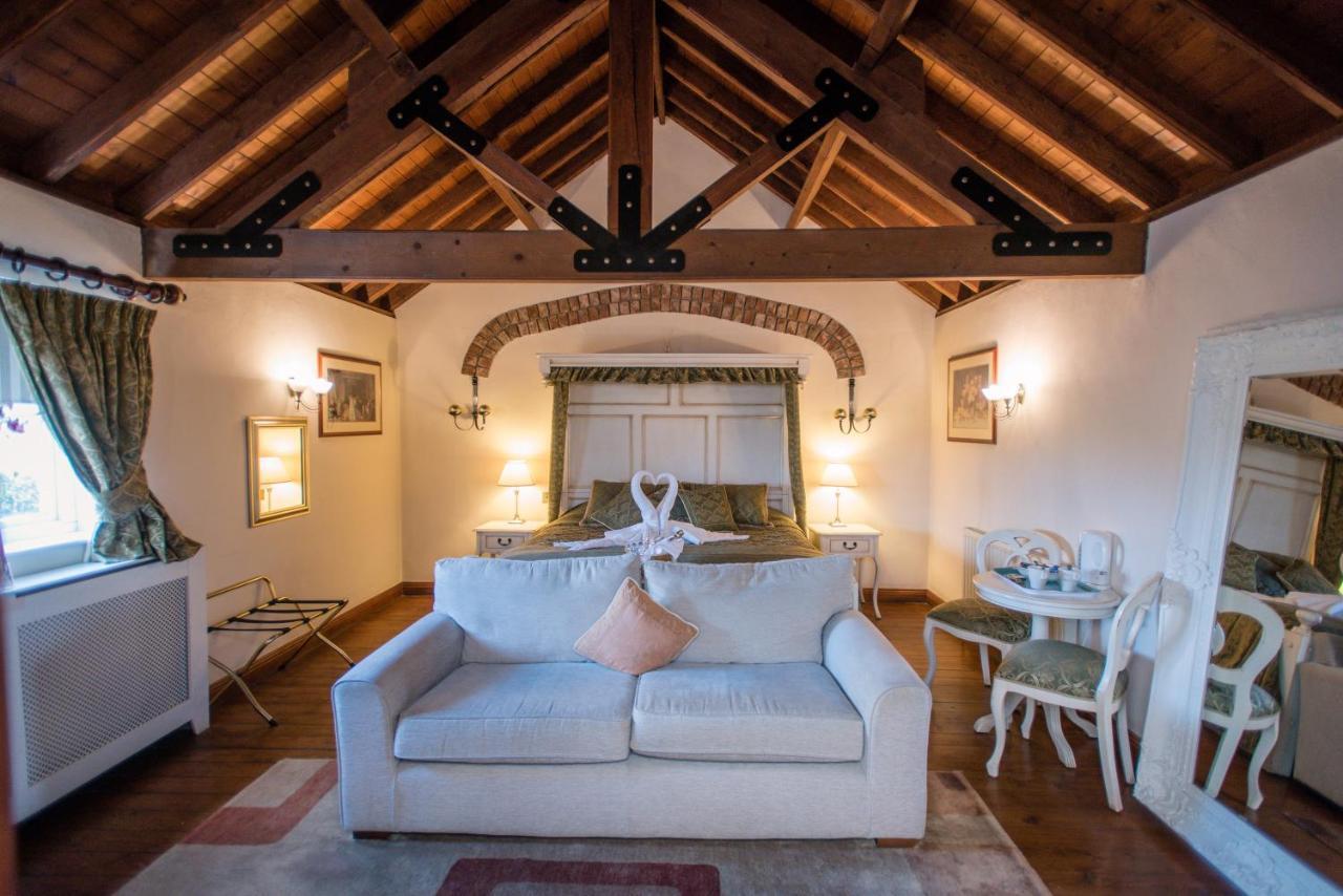 The Royal Arms Hotel Sutton Cheney Ngoại thất bức ảnh