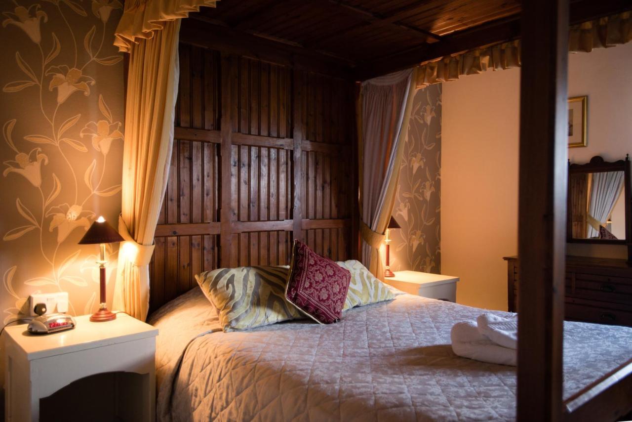 The Royal Arms Hotel Sutton Cheney Ngoại thất bức ảnh