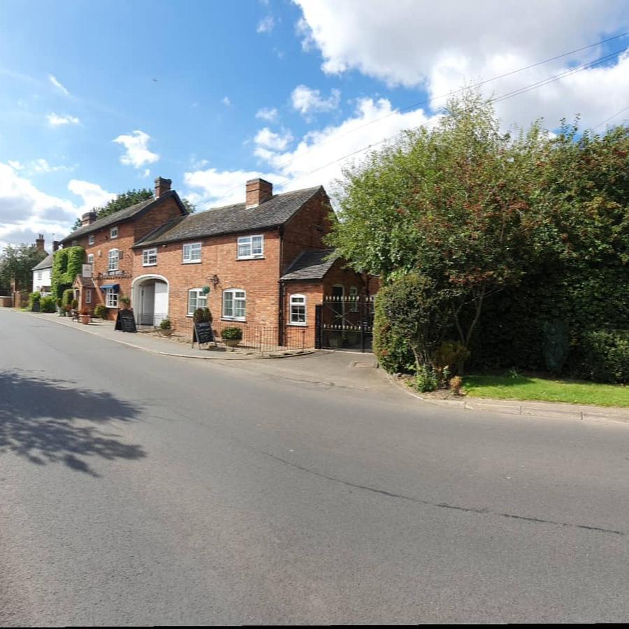 The Royal Arms Hotel Sutton Cheney Ngoại thất bức ảnh